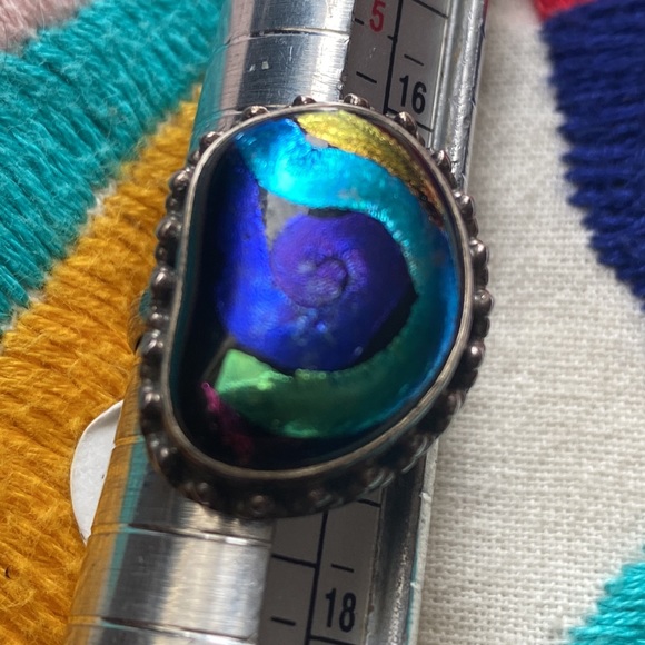 Swirly Dichroic Glass Peacock Feather Sterling Silver Ring/ 6 3/4 - Picture 6 of 7